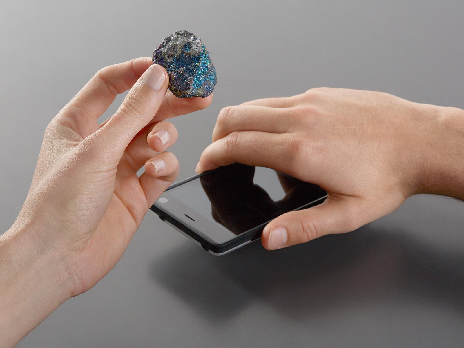 Fairphone with mineral