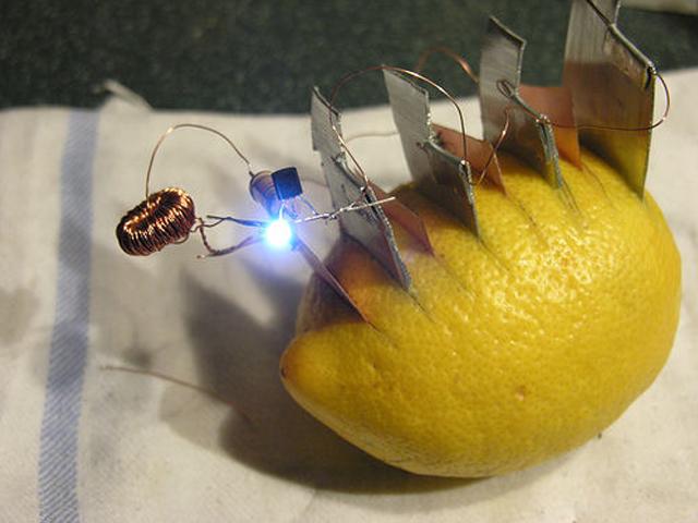 Fabschool lemon slafhlight