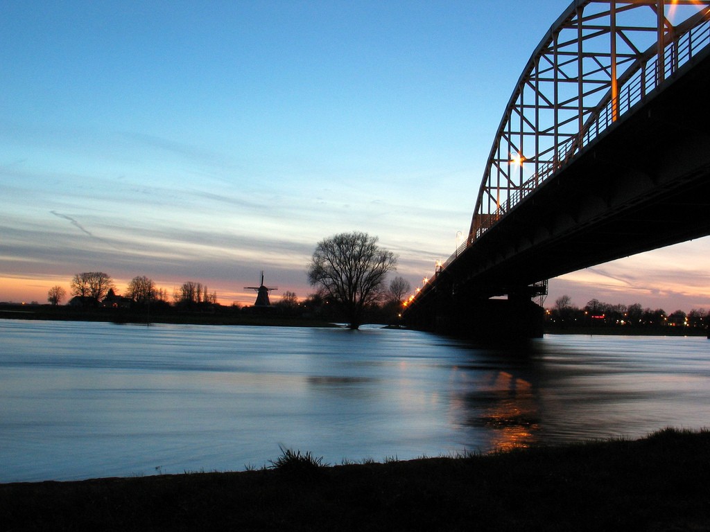 NLroute Brug over de IJssel