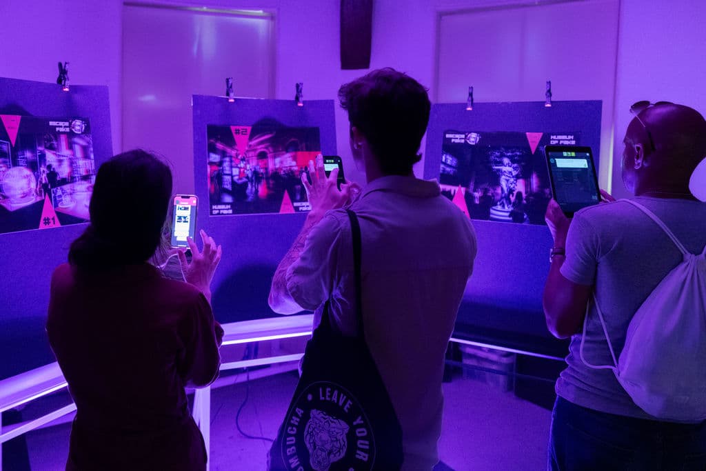 Hyperlink_Escape Fake_Foto door Beeldsmits, 2025.jpg