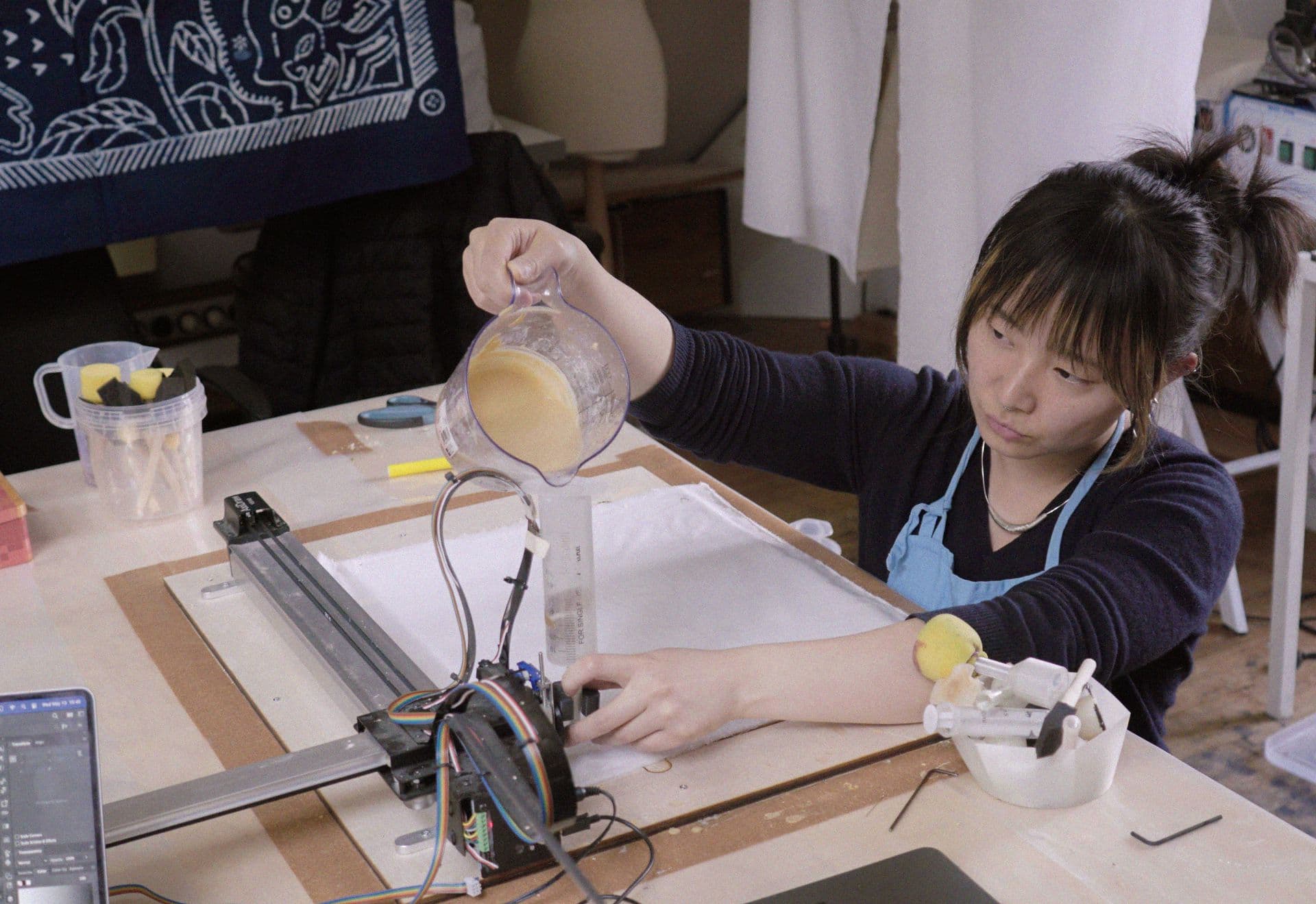 Guanyan Wu explores soy resist dye at Waag TextileLab